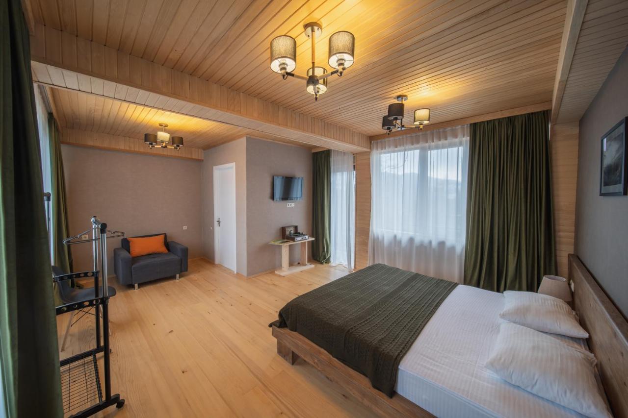 Hotel Old House Μέστια Εξωτερικό φωτογραφία