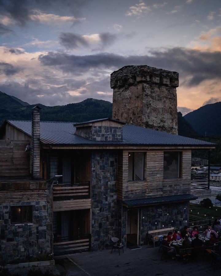 Hotel Old House Μέστια Εξωτερικό φωτογραφία