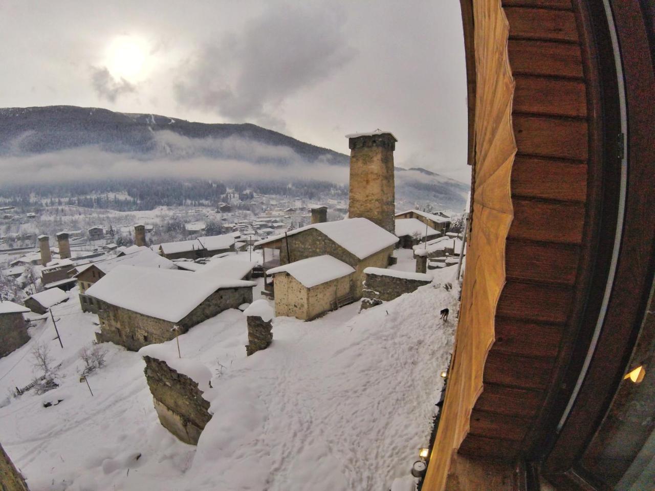 Hotel Old House Μέστια Εξωτερικό φωτογραφία